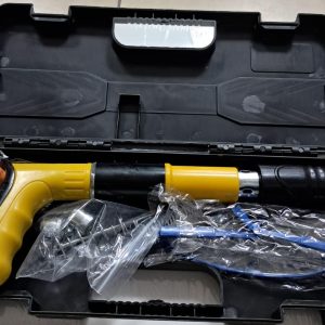 PISTOLA A PRESION DE CLAVOS DE ACERO MANUAL