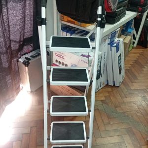 ESCALERA DE 5 ESCALONES