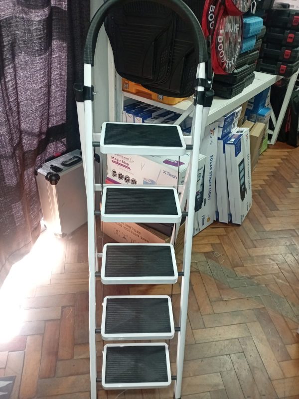 ESCALERA DE 5 ESCALONES