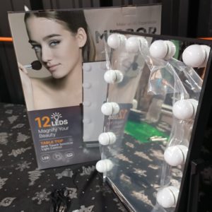 ESPEJO DE MAQUILLAJE LUMINOSO 12 LEDS